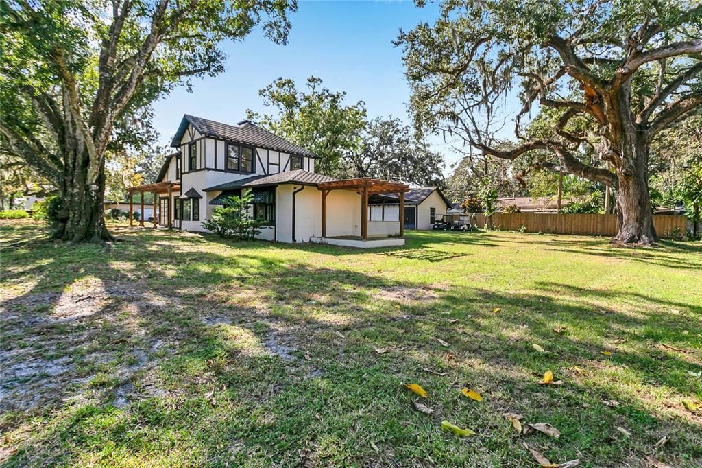 For Rent: $3,250 (4 beds, 2 baths, 2035 Square Feet)