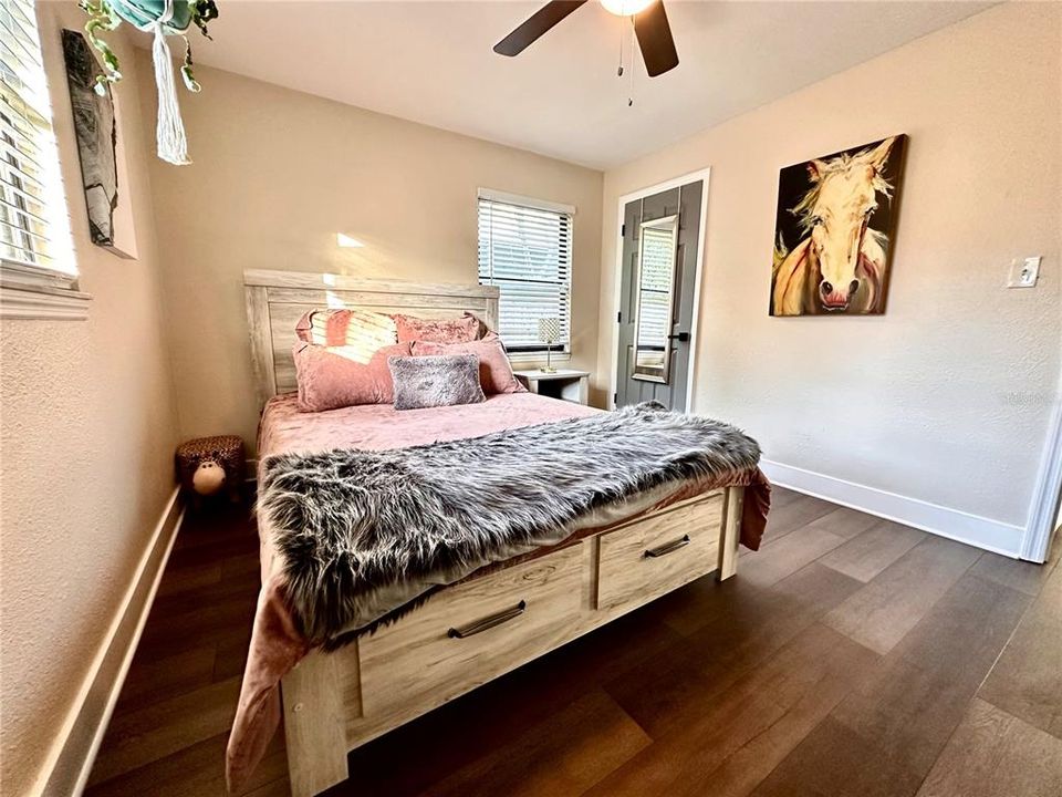 В аренду: $3,200 (3 спален, 2 ванн, 1456 Квадратных фут)