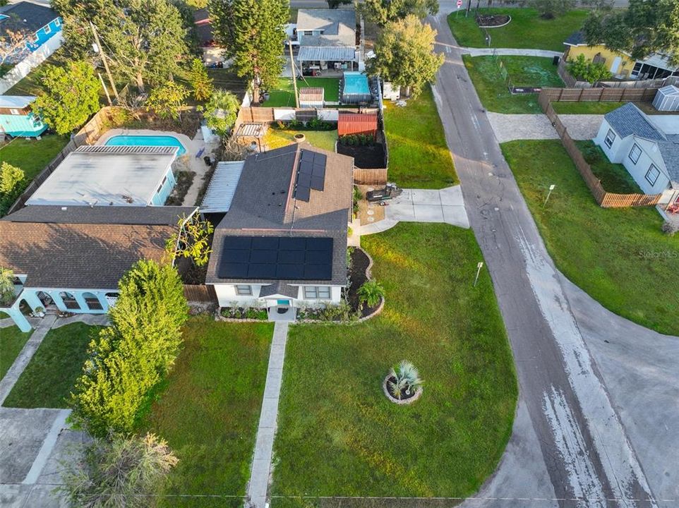 For Rent: $3,200 (3 beds, 2 baths, 1456 Square Feet)