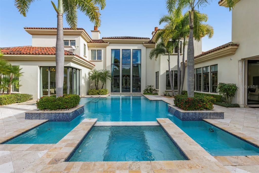 For Sale: $18,500,000 (10 beds, 14 baths, 11524 Square Feet)