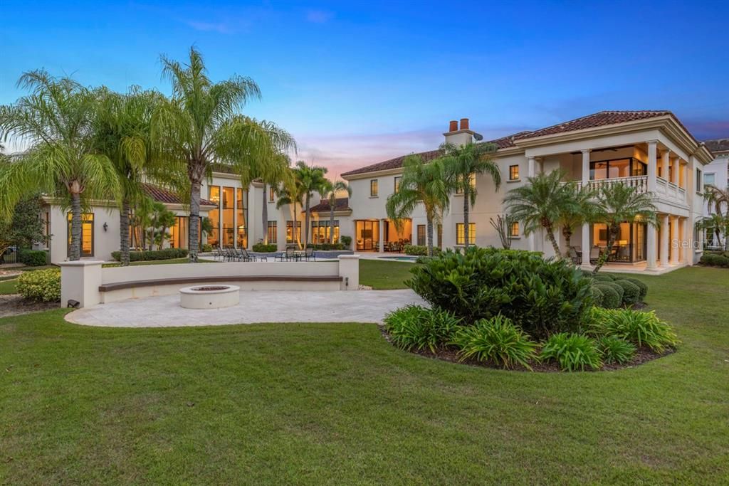 For Sale: $18,500,000 (10 beds, 14 baths, 11524 Square Feet)