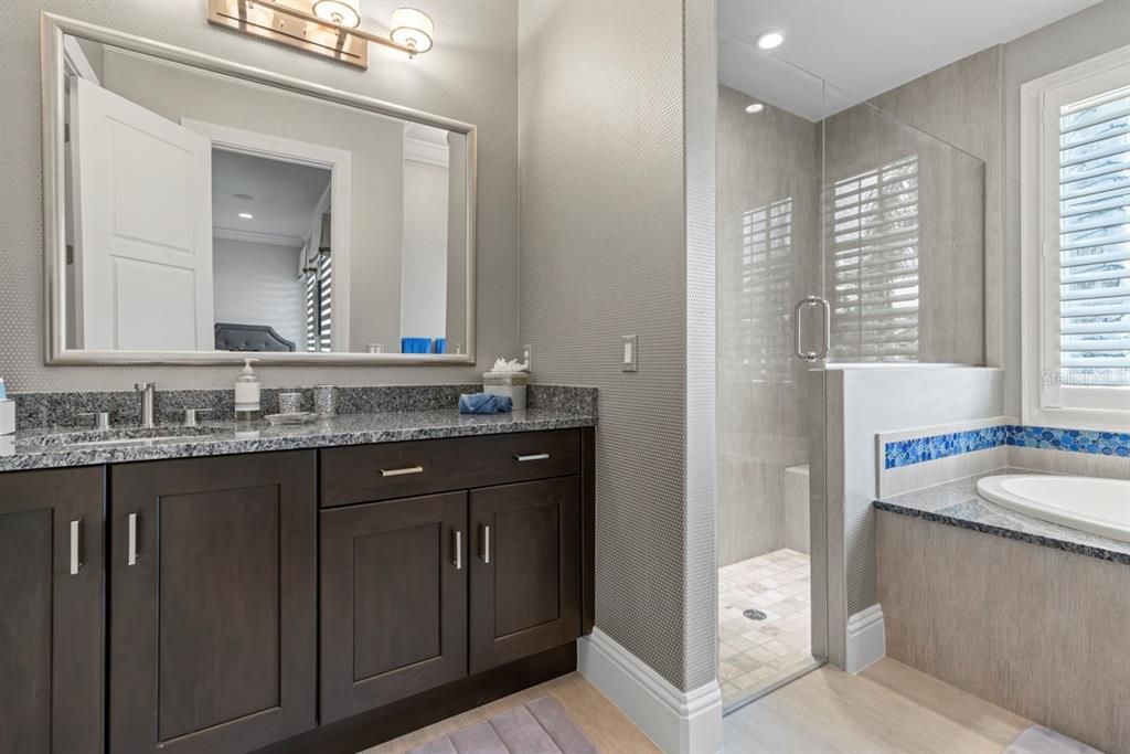 For Sale: $18,500,000 (10 beds, 14 baths, 11524 Square Feet)