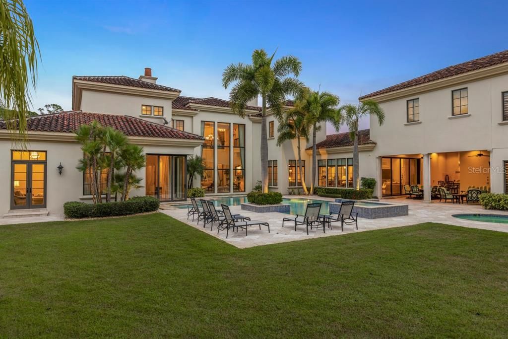 For Sale: $18,500,000 (10 beds, 14 baths, 11524 Square Feet)