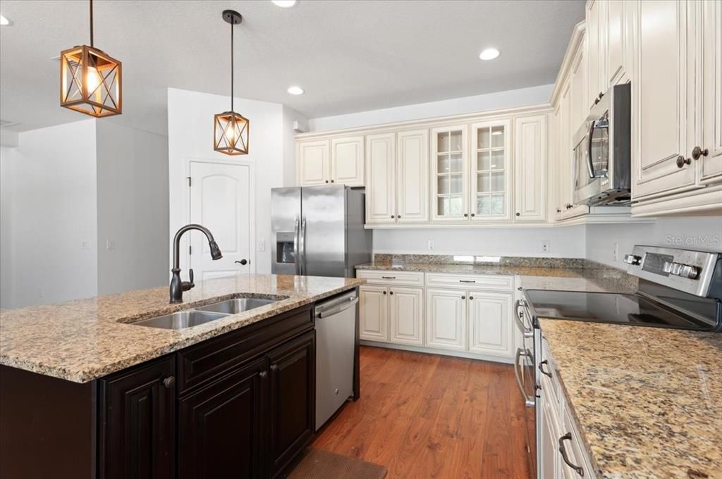 待售: $495,000 (4 贝兹, 2 浴室, 1861 平方英尺)