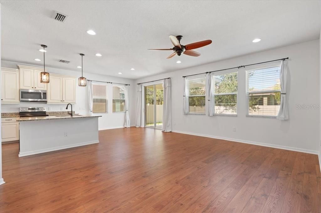 待售: $495,000 (4 贝兹, 2 浴室, 1861 平方英尺)