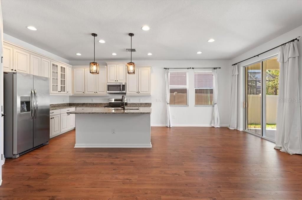 待售: $495,000 (4 贝兹, 2 浴室, 1861 平方英尺)