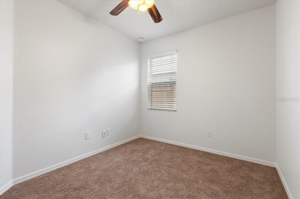 待售: $495,000 (4 贝兹, 2 浴室, 1861 平方英尺)