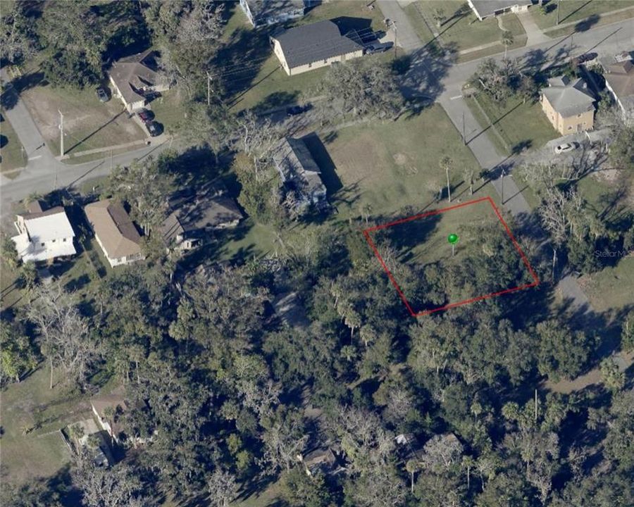 На продажу: $34,900 (0.42 acres)