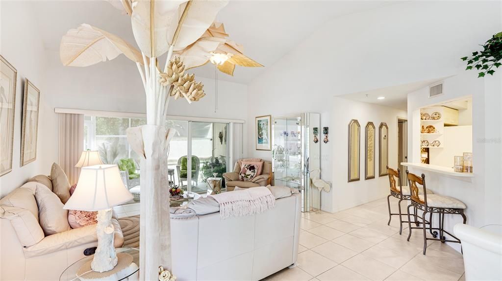 En Venta: $245,000 (2 camas, 2 baños, 1352 Pies cuadrados)