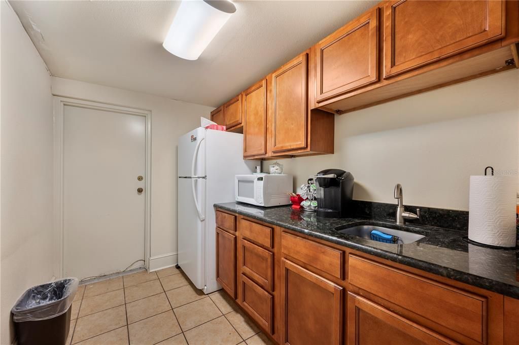 待售: $650,000 (0 贝兹, 0 浴室, 2997 平方英尺)