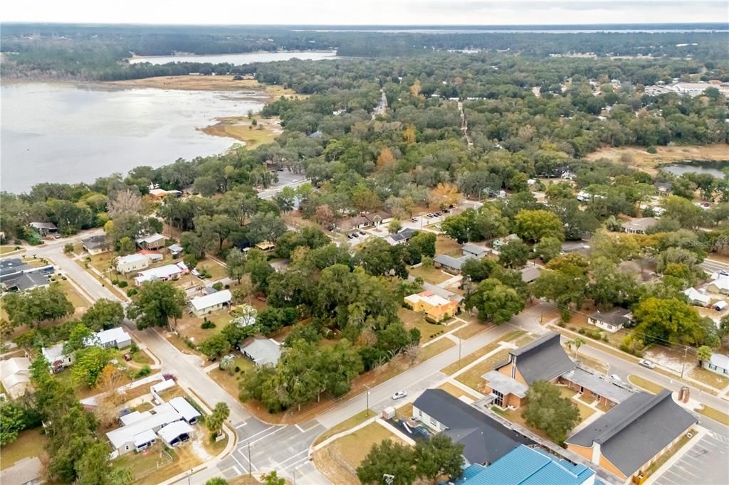 For Sale: $289,900 (3 beds, 2 baths, 1686 Square Feet)