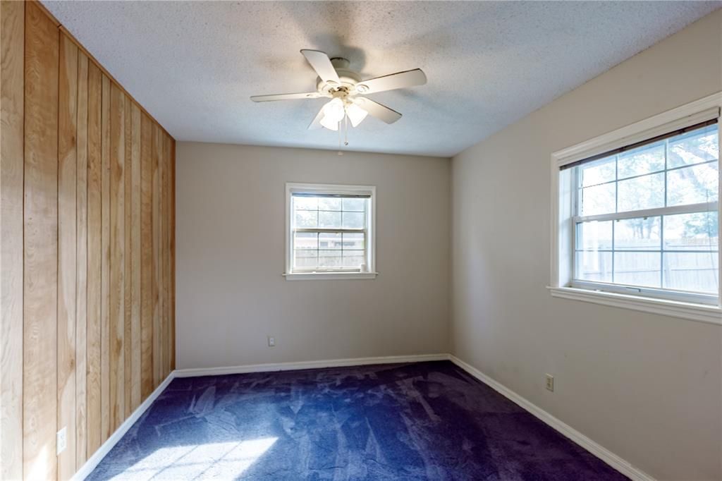 For Sale: $289,900 (3 beds, 2 baths, 1686 Square Feet)