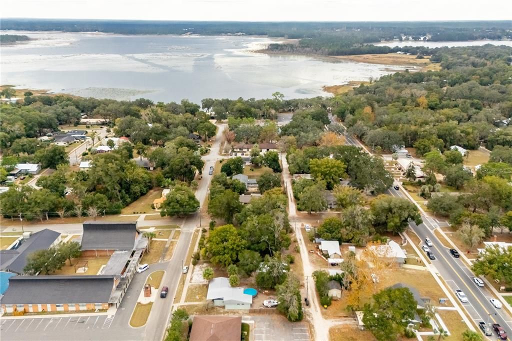 For Sale: $289,900 (3 beds, 2 baths, 1686 Square Feet)