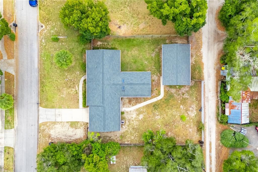 For Sale: $289,900 (3 beds, 2 baths, 1686 Square Feet)