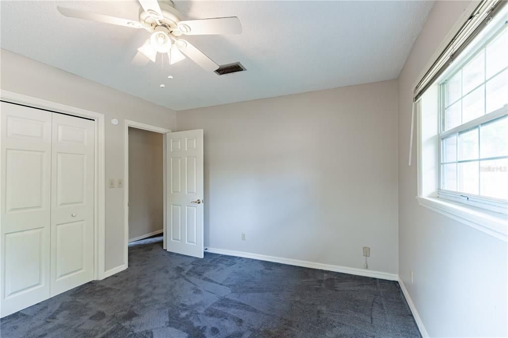 For Sale: $289,900 (3 beds, 2 baths, 1686 Square Feet)