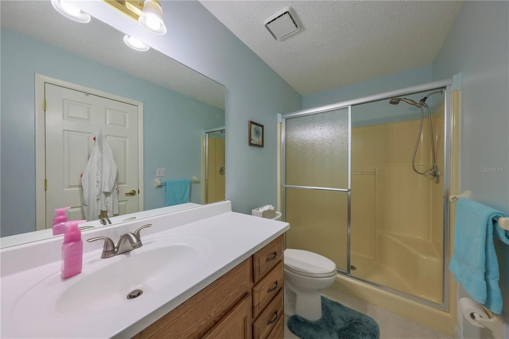 待售: $224,900 (2 贝兹, 2 浴室, 1298 平方英尺)