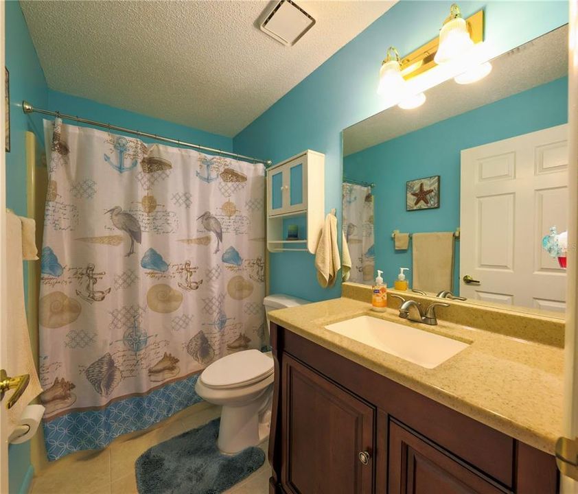 待售: $224,900 (2 贝兹, 2 浴室, 1298 平方英尺)