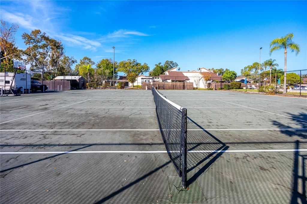 For Sale: $199,000 (2 beds, 2 baths, 1056 Square Feet)