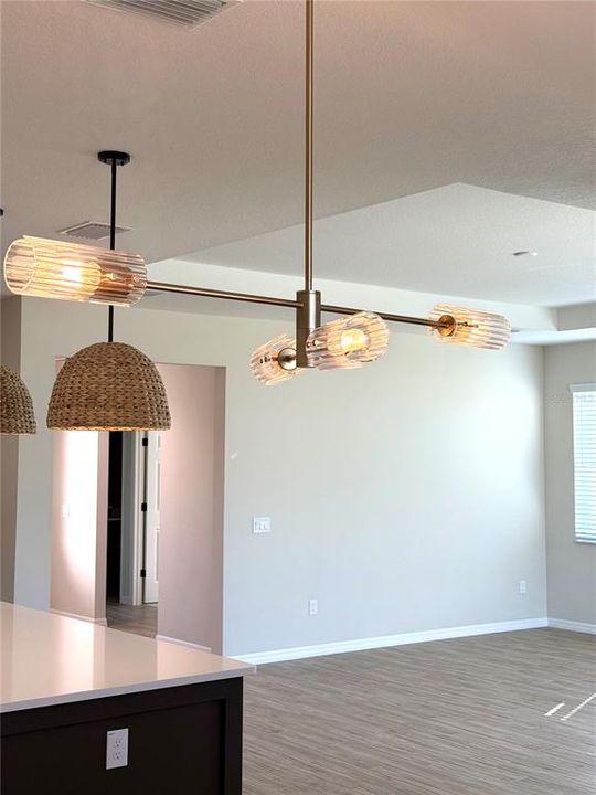 待售: $415,500 (3 贝兹, 2 浴室, 2101 平方英尺)