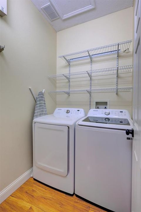 На продажу: $449,000 (3 спален, 2 ванн, 1514 Квадратных фут)