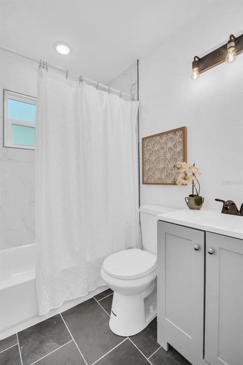 На продажу: $340,000 (3 спален, 1 ванн, 878 Квадратных фут)