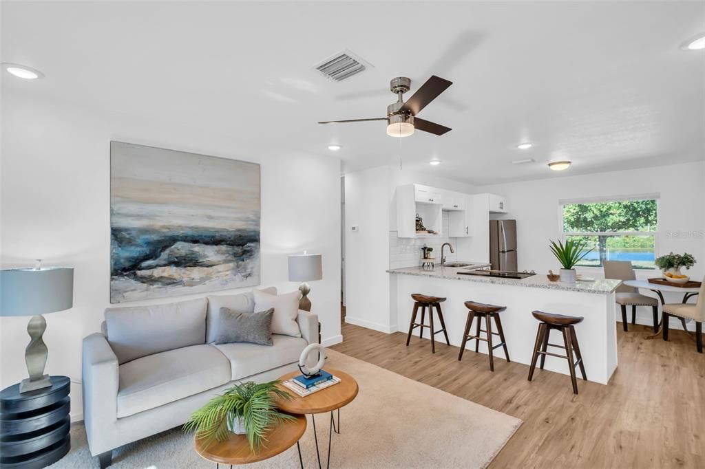 На продажу: $340,000 (3 спален, 1 ванн, 878 Квадратных фут)