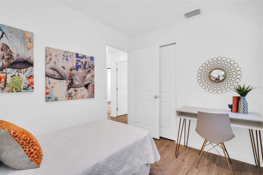 На продажу: $340,000 (3 спален, 1 ванн, 878 Квадратных фут)