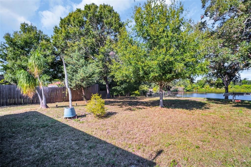 На продажу: $340,000 (3 спален, 1 ванн, 878 Квадратных фут)