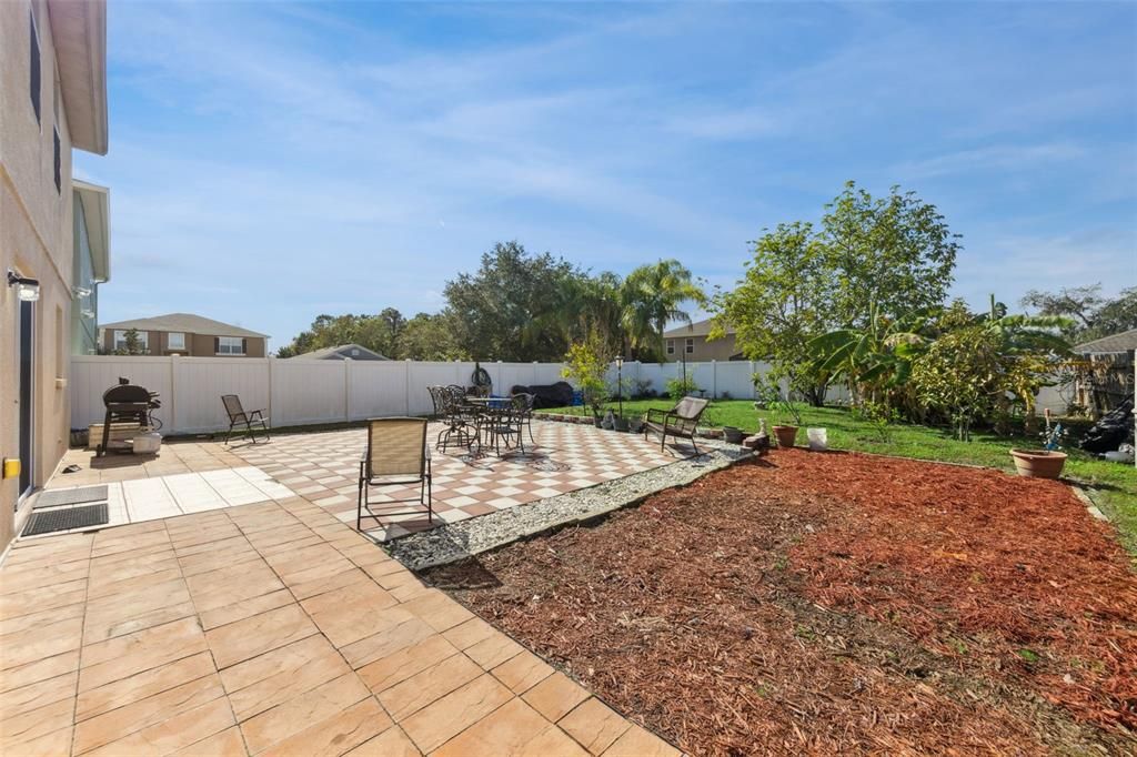 For Sale: $415,000 (4 beds, 2 baths, 2476 Square Feet)