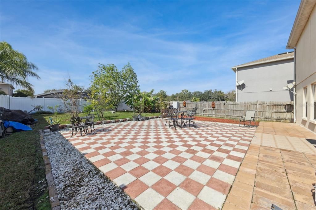 For Sale: $415,000 (4 beds, 2 baths, 2476 Square Feet)