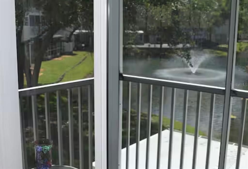 待售: $275,000 (2 贝兹, 2 浴室, 1135 平方英尺)