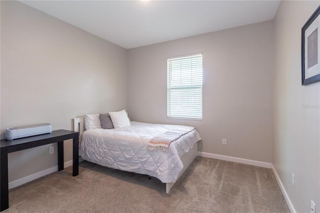 На продажу: $380,000 (3 спален, 2 ванн, 1732 Квадратных фут)