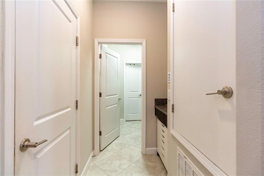 На продажу: $380,000 (3 спален, 2 ванн, 1732 Квадратных фут)