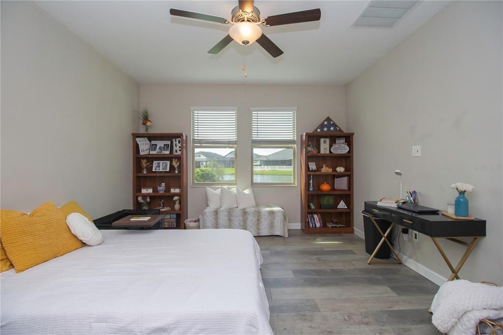 На продажу: $380,000 (3 спален, 2 ванн, 1732 Квадратных фут)