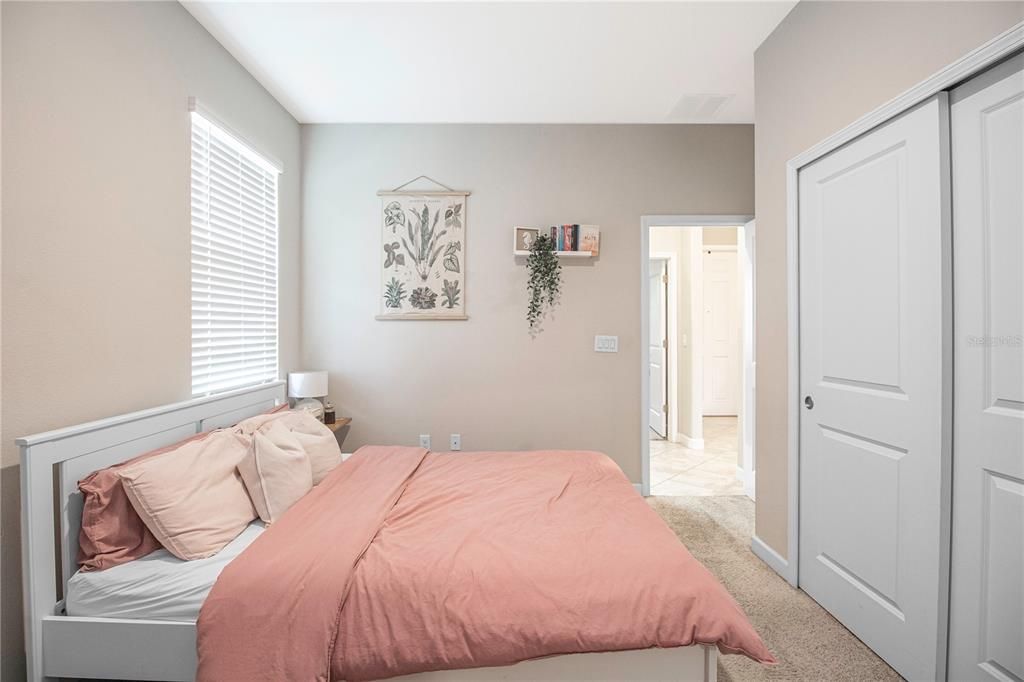 На продажу: $380,000 (3 спален, 2 ванн, 1732 Квадратных фут)