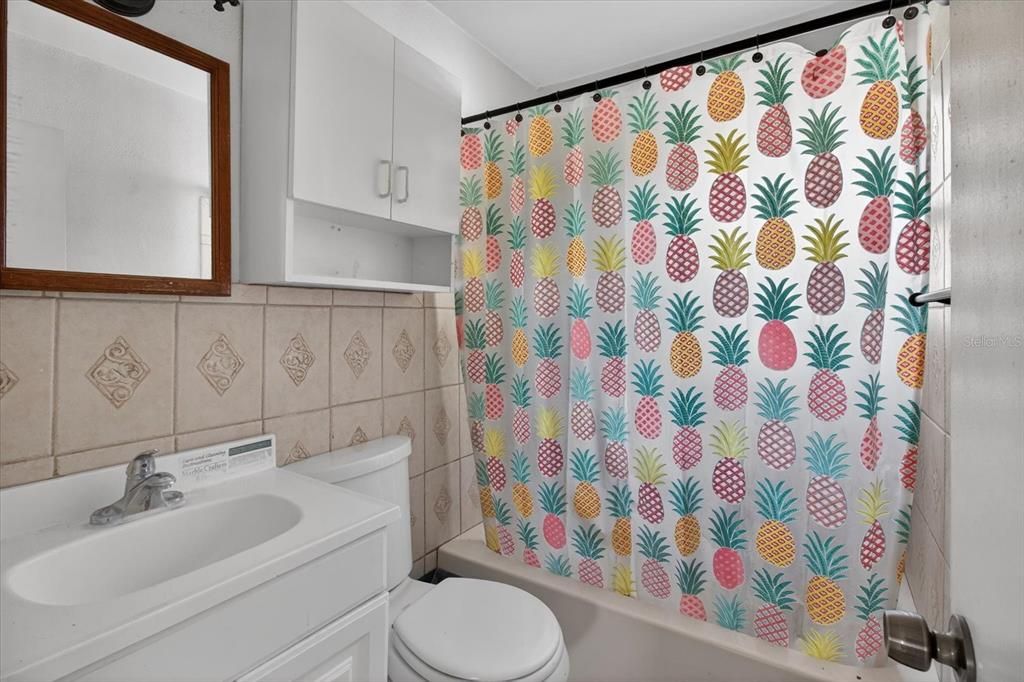 For Sale: $260,000 (2 beds, 1 baths, 552 Square Feet)