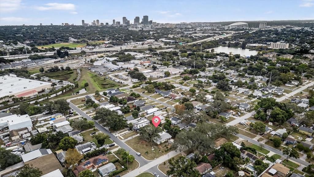 For Sale: $260,000 (2 beds, 1 baths, 552 Square Feet)