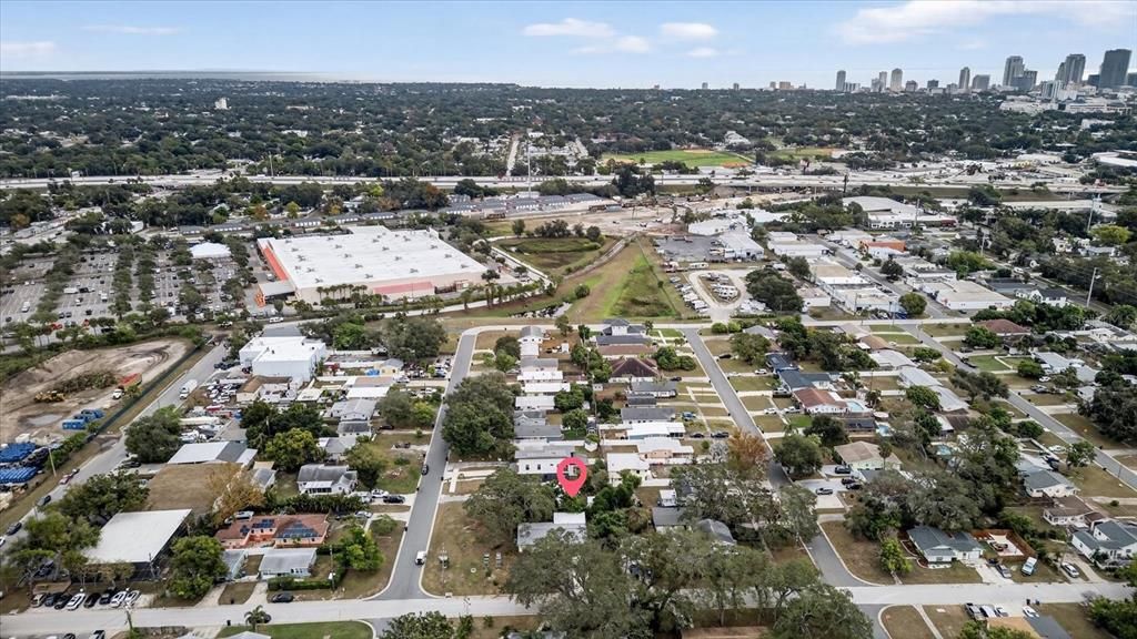 For Sale: $260,000 (2 beds, 1 baths, 552 Square Feet)