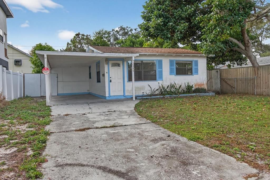 For Sale: $260,000 (2 beds, 1 baths, 552 Square Feet)