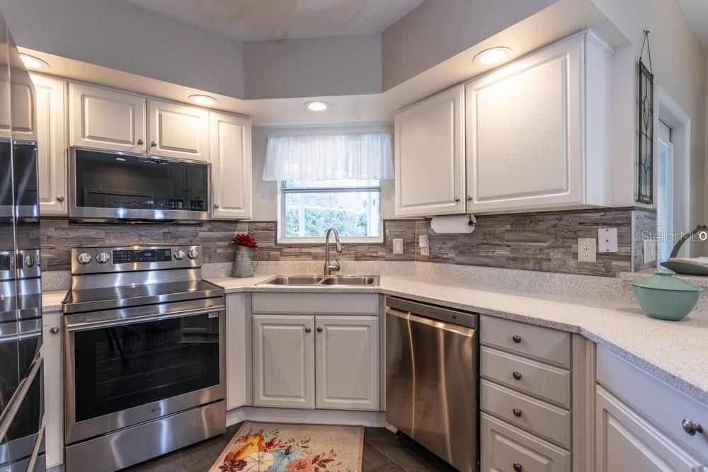 En Venta: $449,700 (3 camas, 2 baños, 1768 Pies cuadrados)