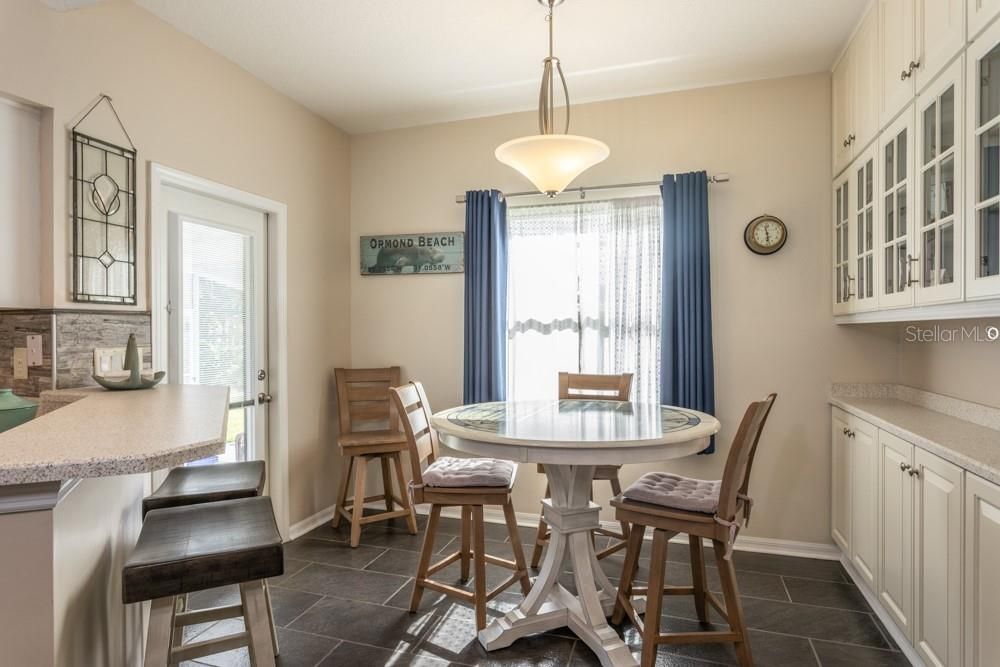 En Venta: $449,700 (3 camas, 2 baños, 1768 Pies cuadrados)