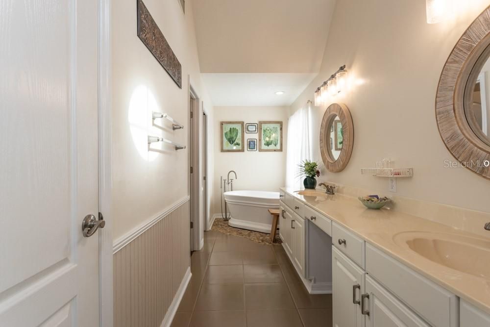 En Venta: $449,700 (3 camas, 2 baños, 1768 Pies cuadrados)