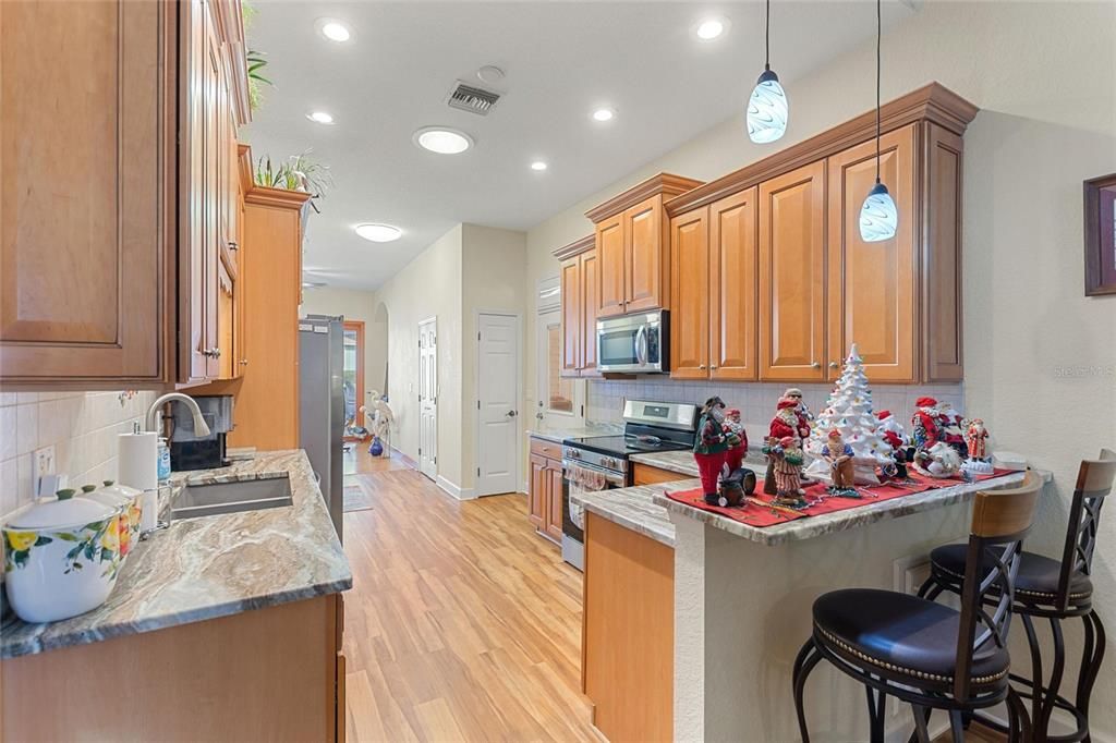 待售: $525,500 (3 贝兹, 2 浴室, 1988 平方英尺)