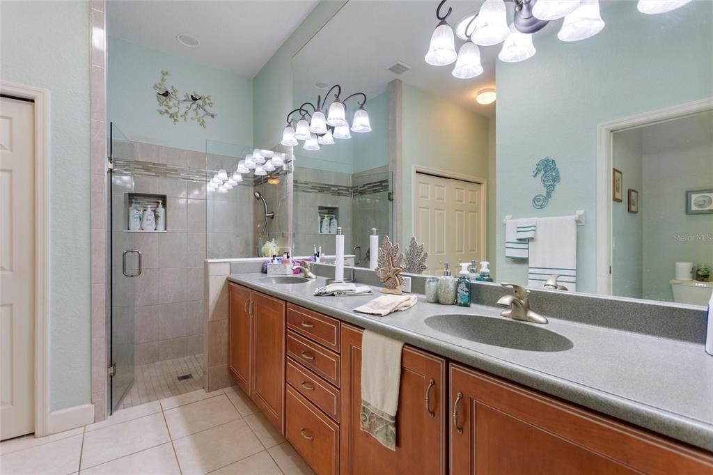 待售: $525,500 (3 贝兹, 2 浴室, 1988 平方英尺)