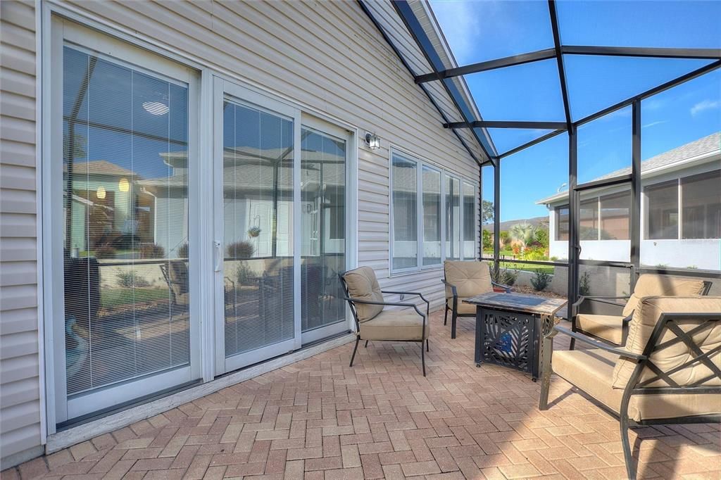 待售: $525,500 (3 贝兹, 2 浴室, 1988 平方英尺)