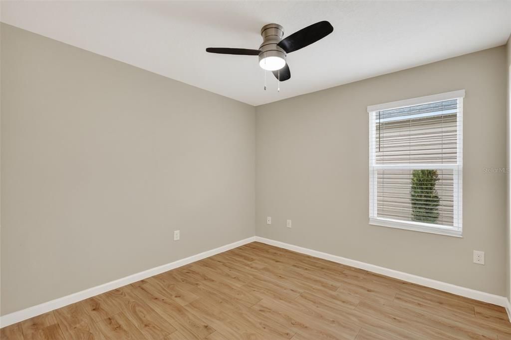 For Sale: $325,000 (3 beds, 2 baths, 1426 Square Feet)