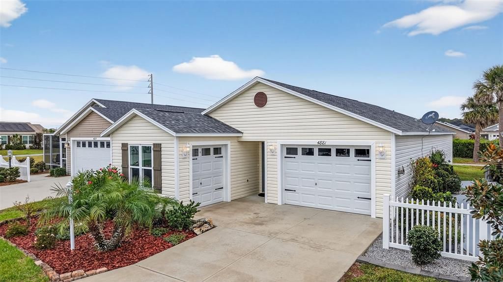 For Sale: $325,000 (3 beds, 2 baths, 1426 Square Feet)