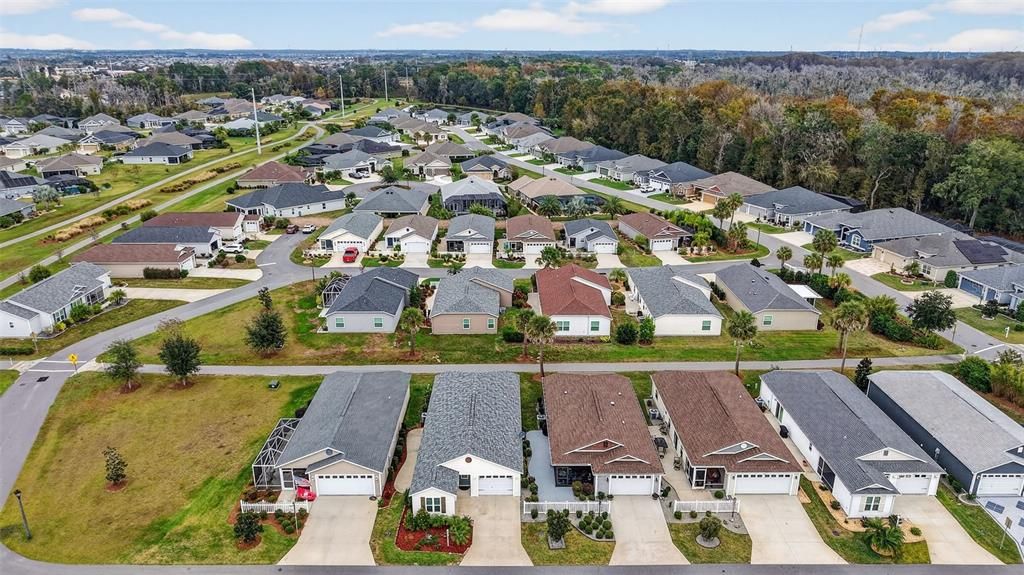 For Sale: $325,000 (3 beds, 2 baths, 1426 Square Feet)