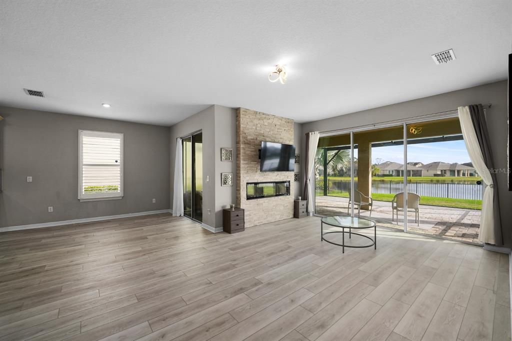 На продажу: $465,000 (2 спален, 2 ванн, 1575 Квадратных фут)