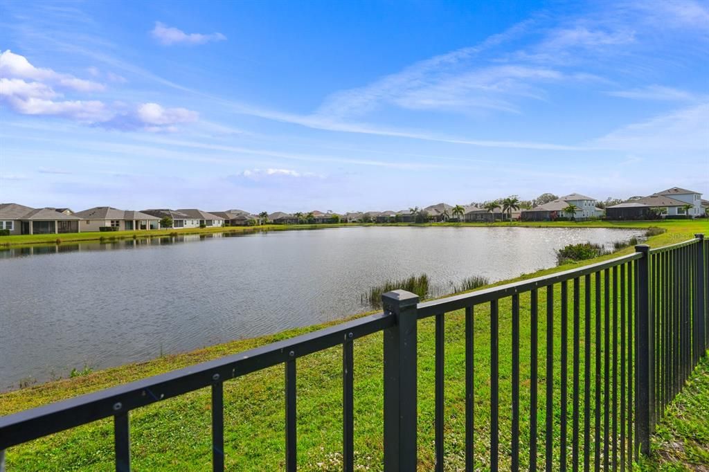 На продажу: $465,000 (2 спален, 2 ванн, 1575 Квадратных фут)